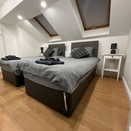 Cosy Penthouse Suite Happily Sleeps Up To Five 할리팩스 외부 사진
